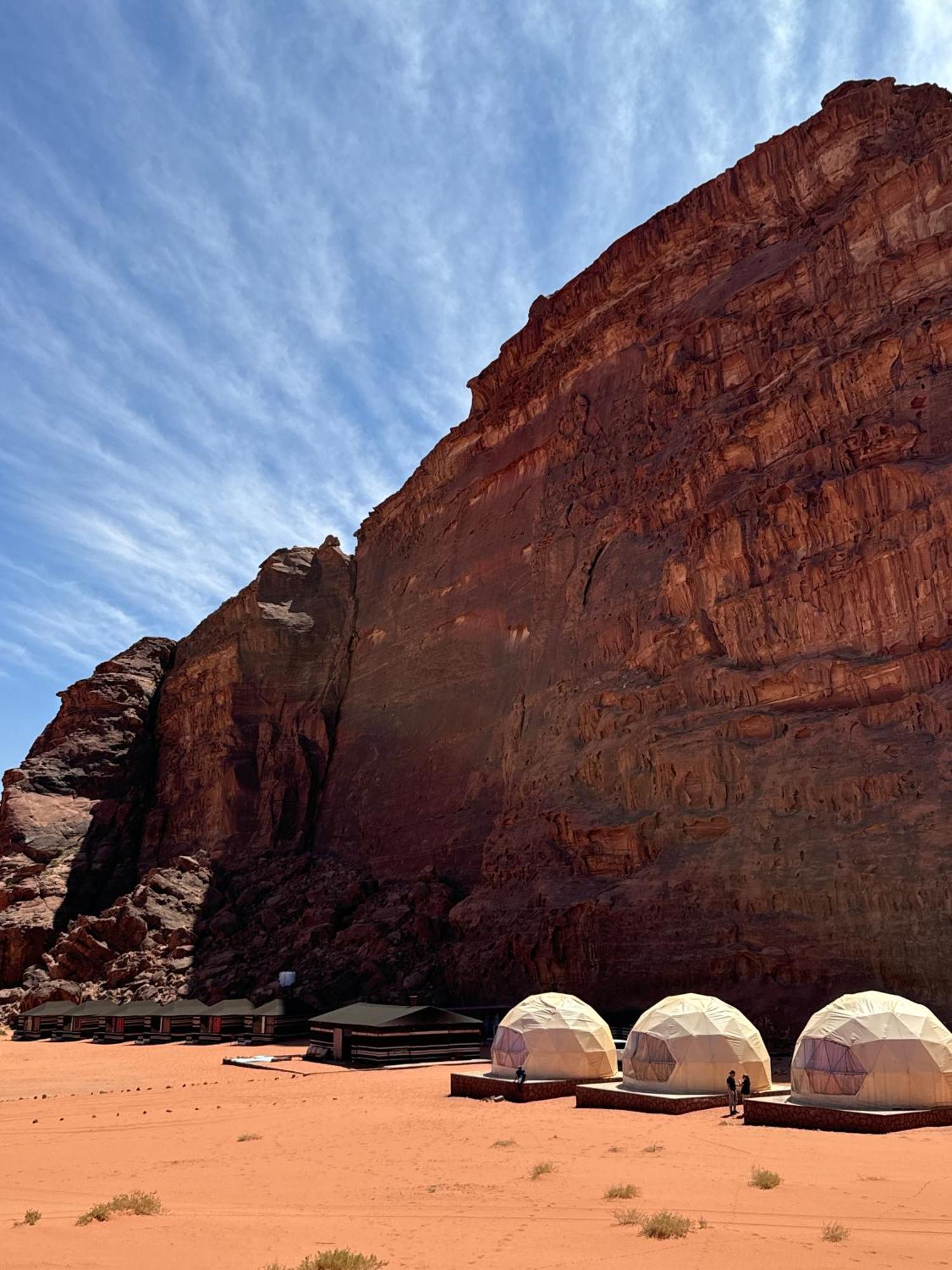 Wadi Rum Bubble Camp & Tour エクステリア 写真